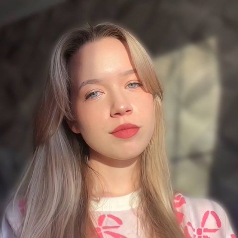 Яна М