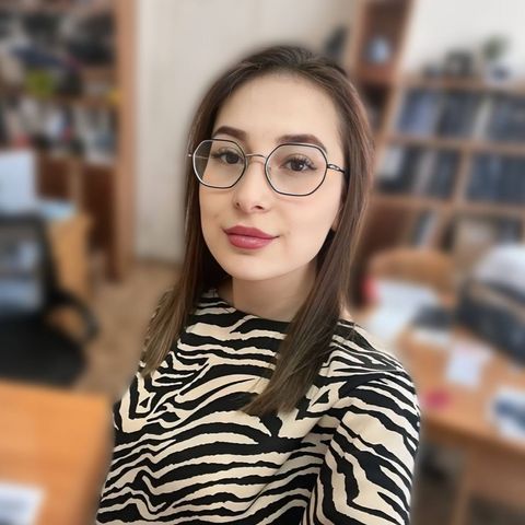 Валентина У