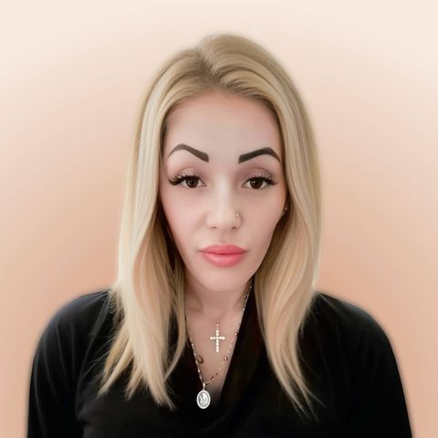 Михаела М