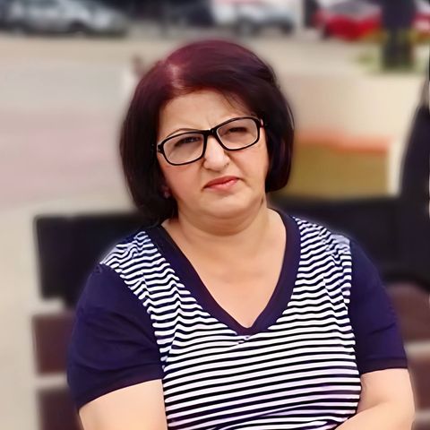 Аида Б